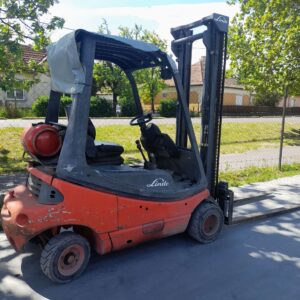 Targonca gázos Linde villás targonca, 2 tonnáig emel